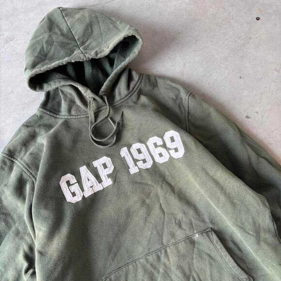 Y2k green earthtone gap embroidered hoodie - Picture 2 of 3